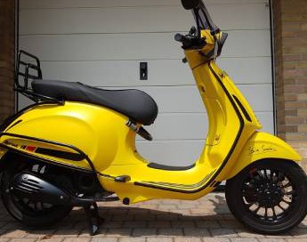 Vespa 2018 geel